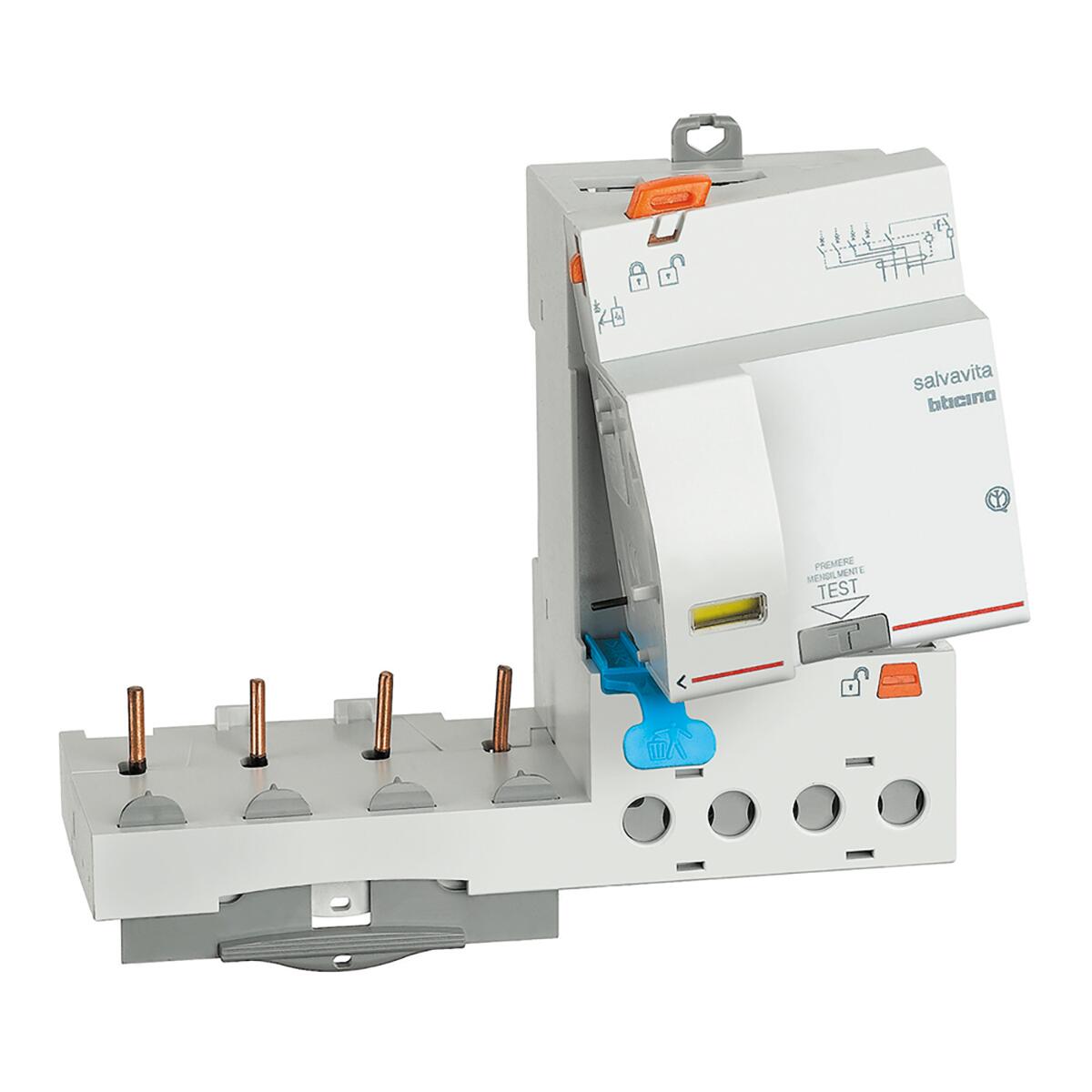 Blocco differenziale BTICINO G43AC63 4 poli 63A 30mA AC 6 moduli 380V