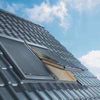 Tenda a rullo transcluente VELUX Originale per SK06, Blu Scuro con Tenda a rullo transcluente VELUX Originale per SK06, Blu Scuro con