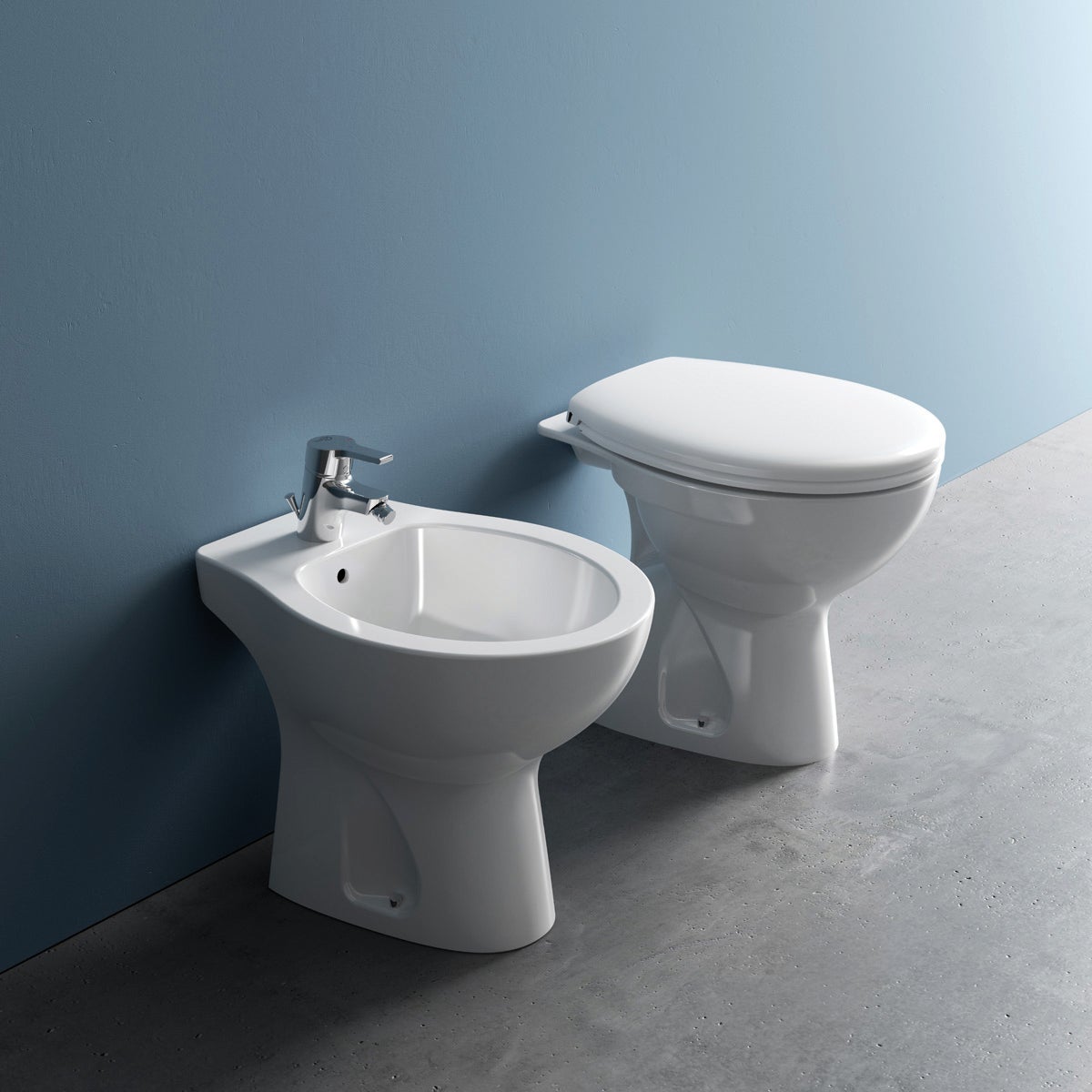 Coppia Sanitari Bagno Sospesi E A Terra Leroy Merlin